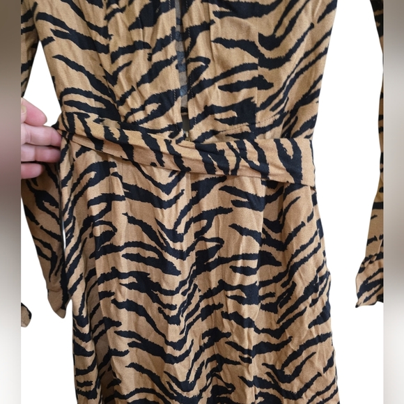 Reformation Maurita Rajah Wrap Skirt Midi Dress Size 0 Tiger Stripe - Picture 11 of 13